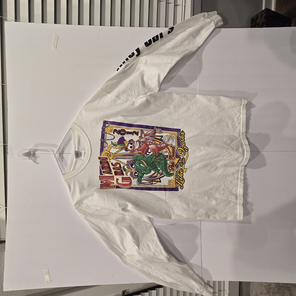 Mardo Gras White Long Sleeve Graphic Tee Size L